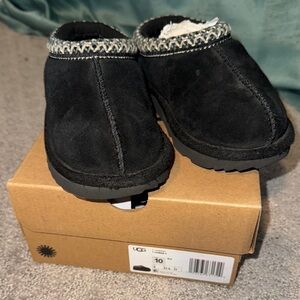 UGG Tasman Kids Black Suede Slippers